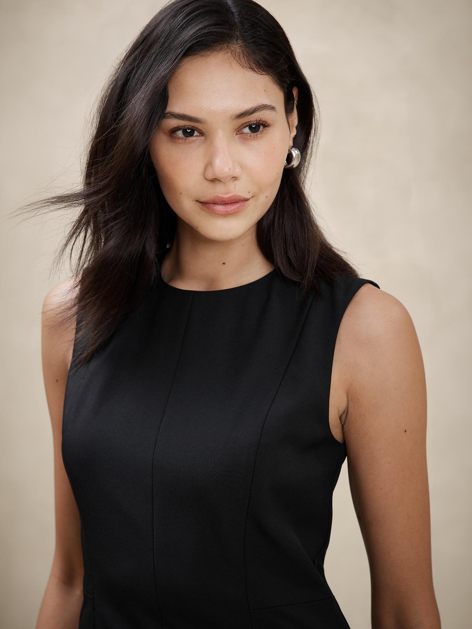 Sculpted Knee-Length Sheath Dress Product Image