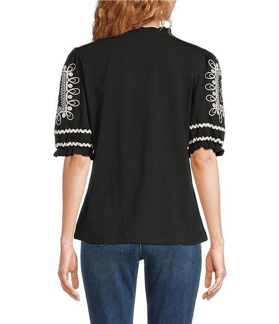 Calessa Petite Size Embroidered Split V-Neck Short Balloon Sleeve Blouse Product Image