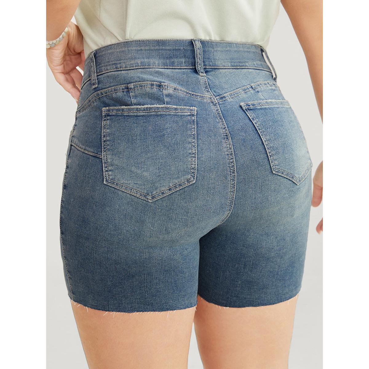 Plus Size Skinny Very Stretchy Light Wash Ripped Detail Denim Shorts Women Blue High stretch Dailywear Pocket Casual Denim Shorts BloomChic 14/1X Product Image