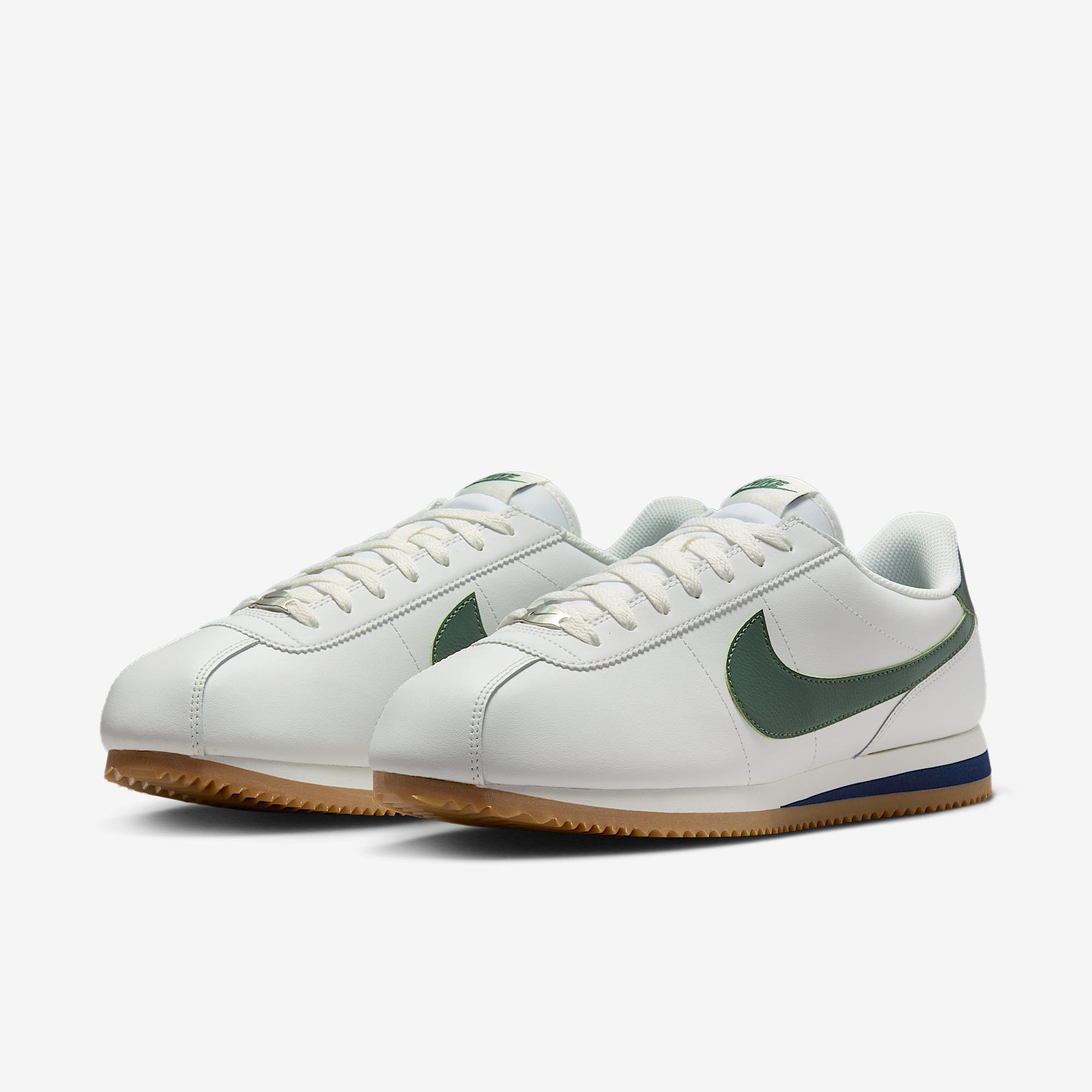 Nike Men's Cortez Leather Shoes Product Image