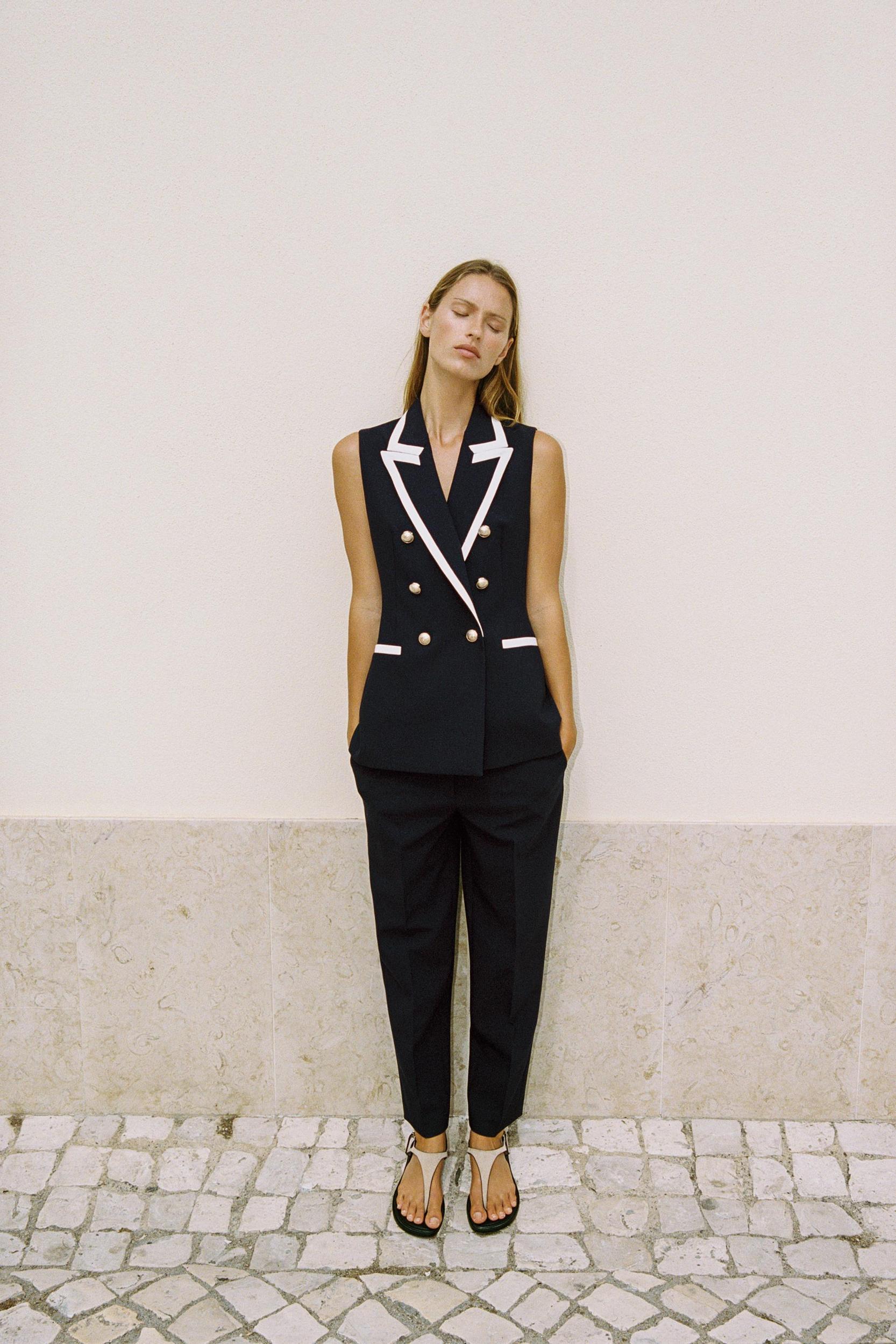 HIGH-WAISTED SLIM PANTS Product Image