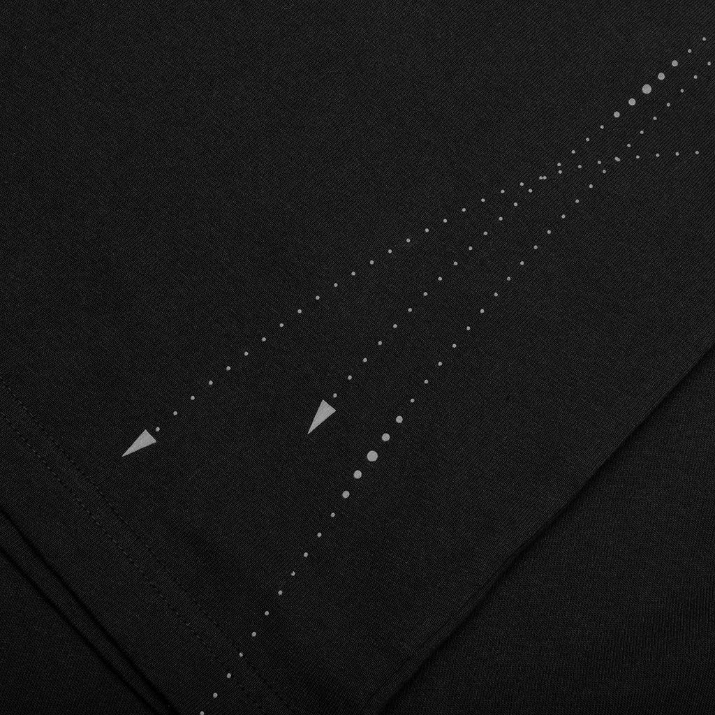 Mist S/S Tee - Black Male Product Image