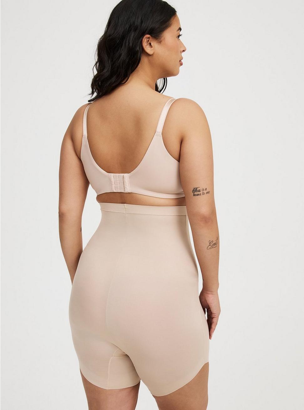 Ultra-High-Rise Everyday Smoothing Short Product Image