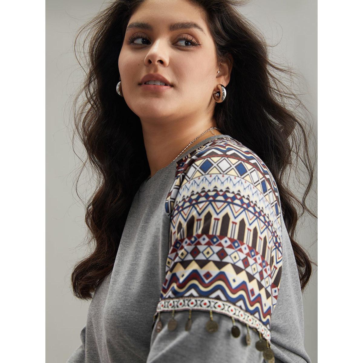 Plus Size Bandana Print Raglan Sleeve Crew Neck Sweatshirt Women Gray Casual Elastic cuffs Round Neck Dailywear Sweatshirts BloomChic 14-16/1X Product Image