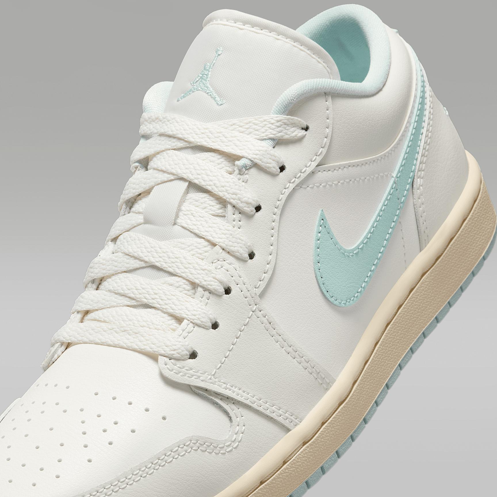 Womens Air Jordan 1 Low Shoes | DC0774-134 Product Image