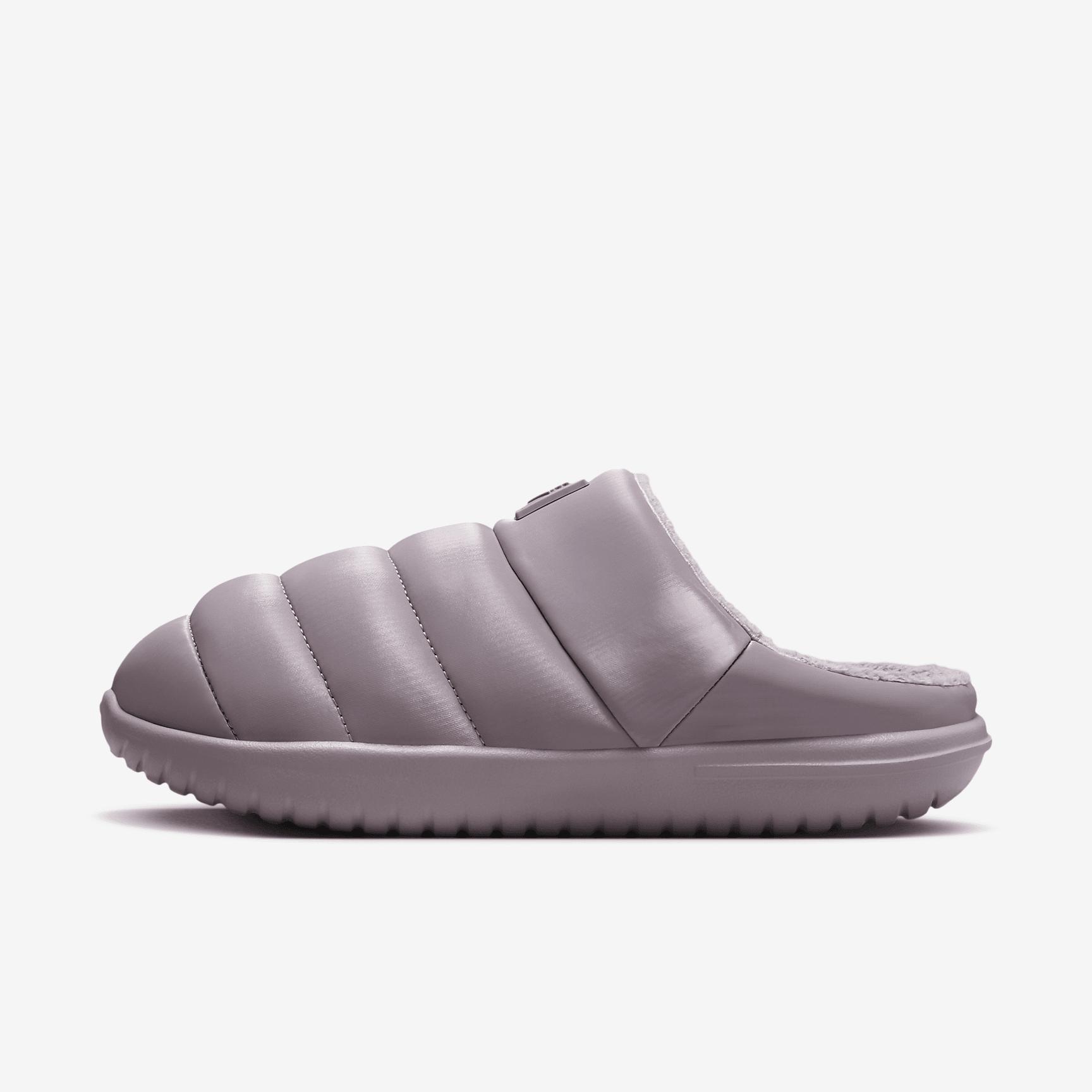 Nike Burrow SE Women's Slippers Product Image