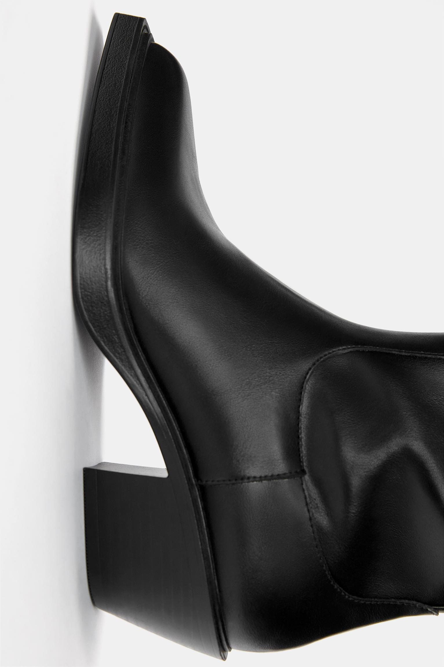 Cowboy high-heel ankle boots Product Image