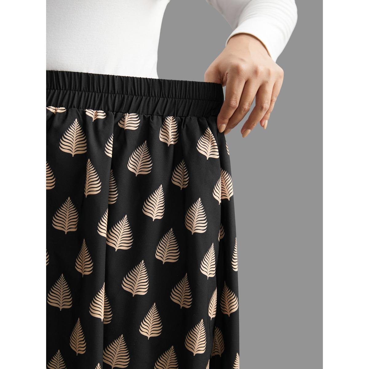 Plus Size Boho Print Elastic Waist Pocket Skirt Women BlackFlower Elegant Contrast Low stretch Slanted pocket Everyday Skirts BloomChic 10/M Product Image