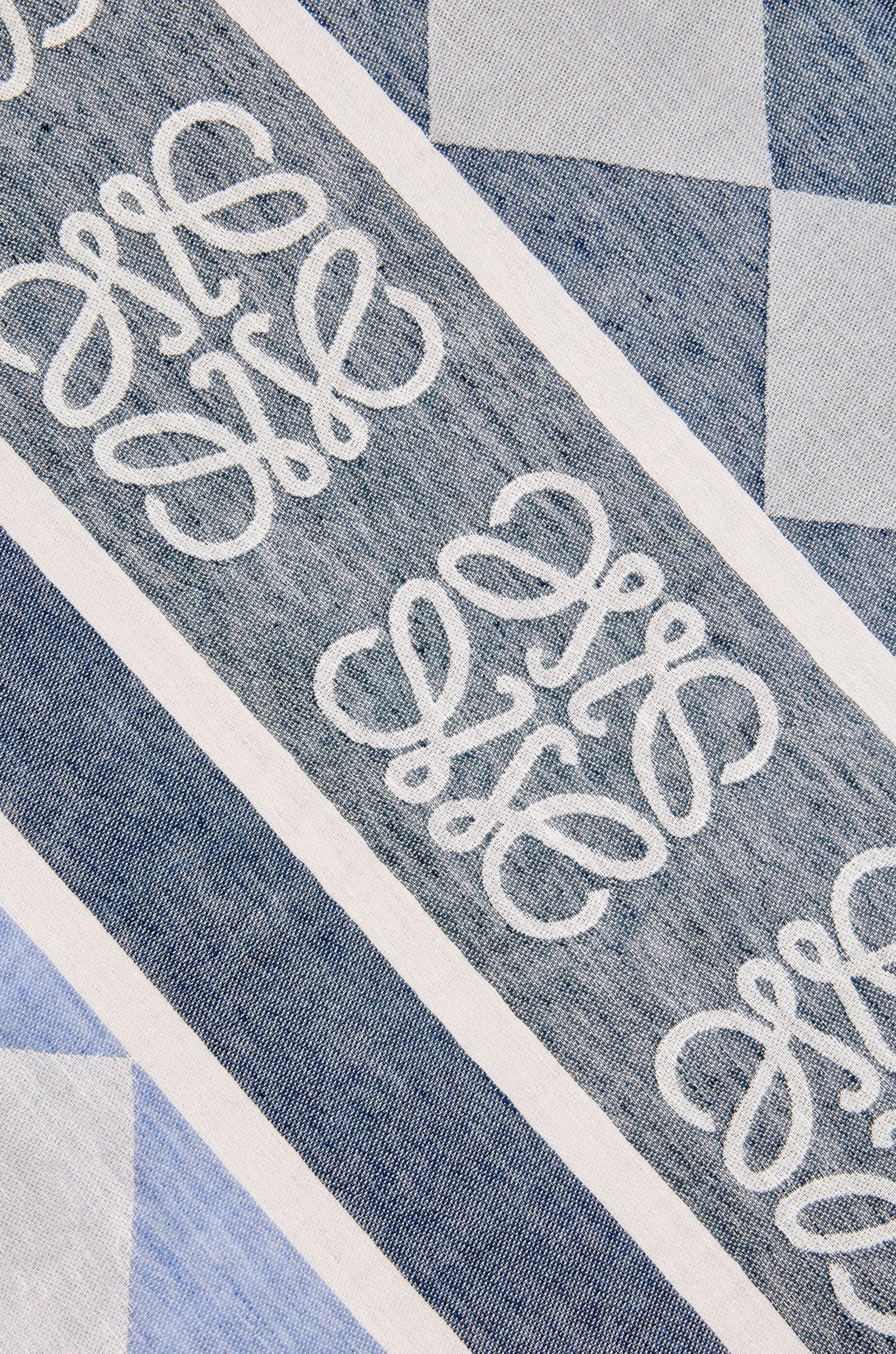 Scarf in linen and cotton Product Image