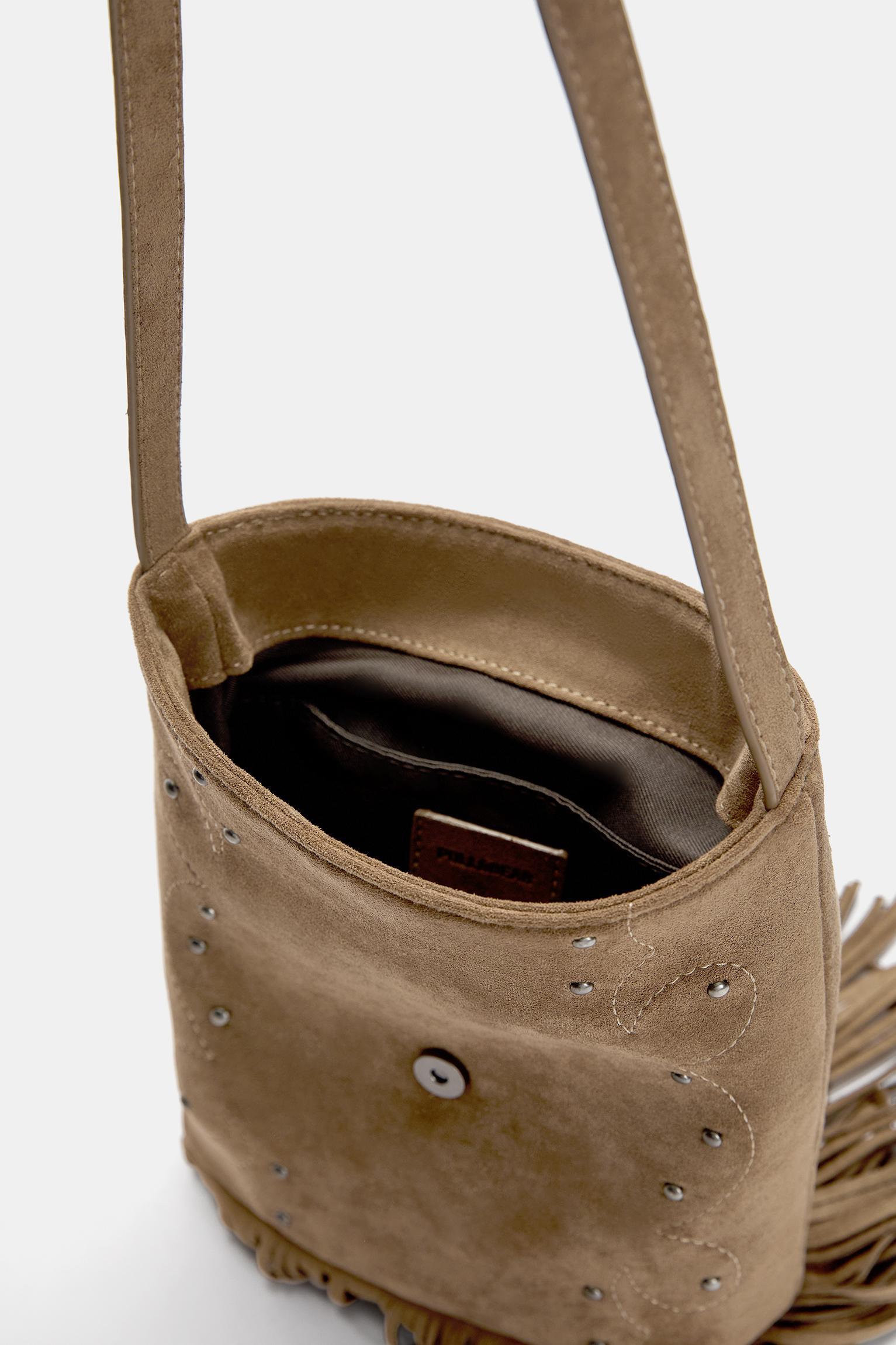 Crossbody bag with fringing Product Image