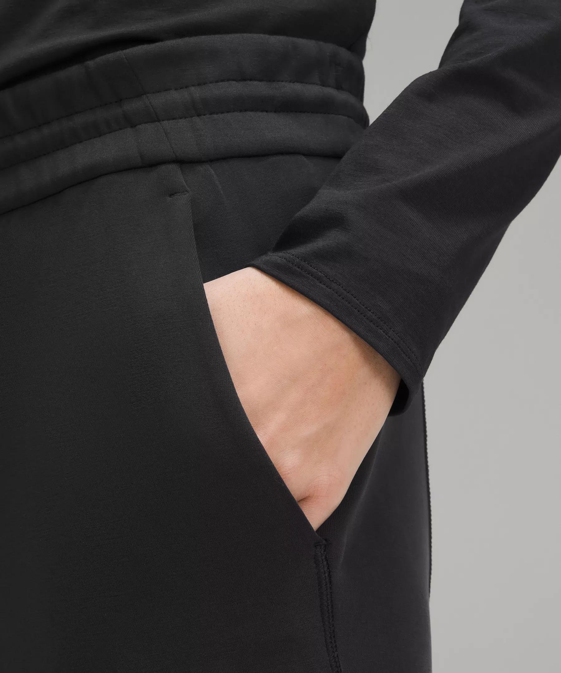 Softstreme High-Rise Straight-Leg Cropped Pant Product Image