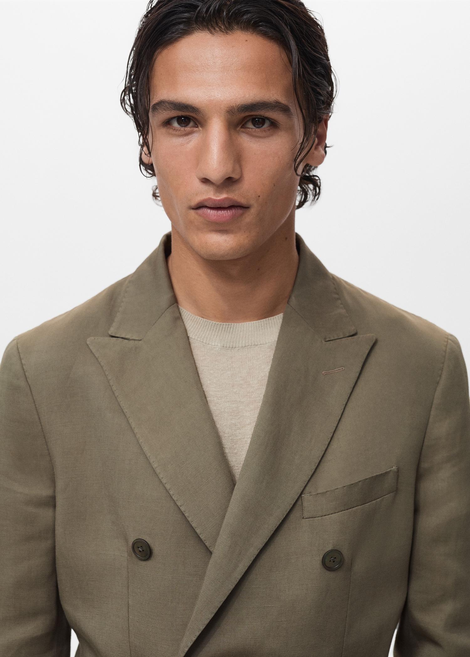 Slim-fit linen-blend double-breasted blazer - Men | MANGO USA Product Image