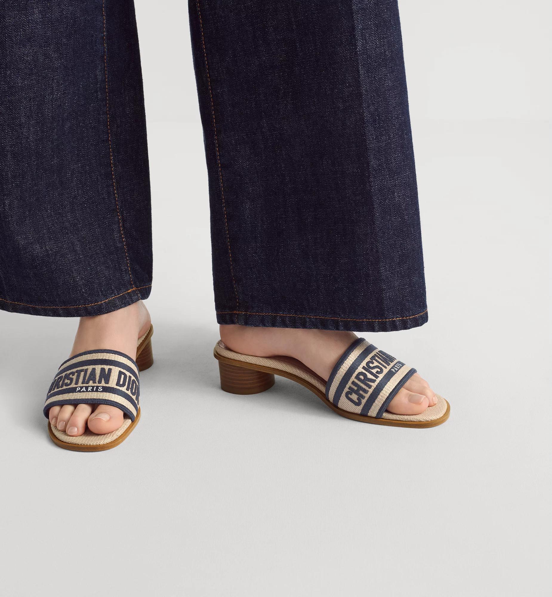 Dway Heeled Slide Product Image