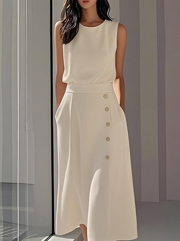 Loose Sleeveless Buttoned Pockets Solid Color Round-Neck Midi Dresses Product Image