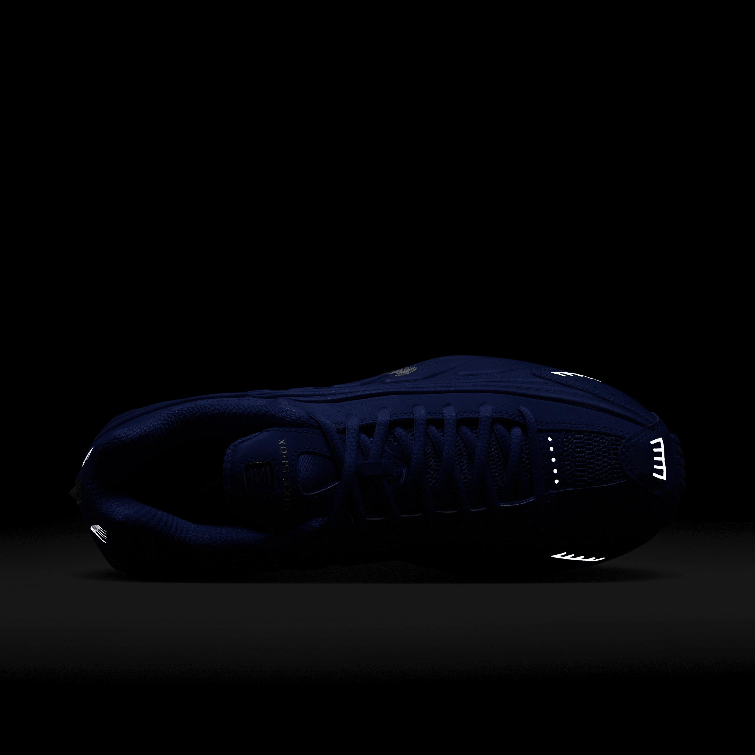 Nike Womens Shox R4 Shoes | HJ7303-445 Product Image