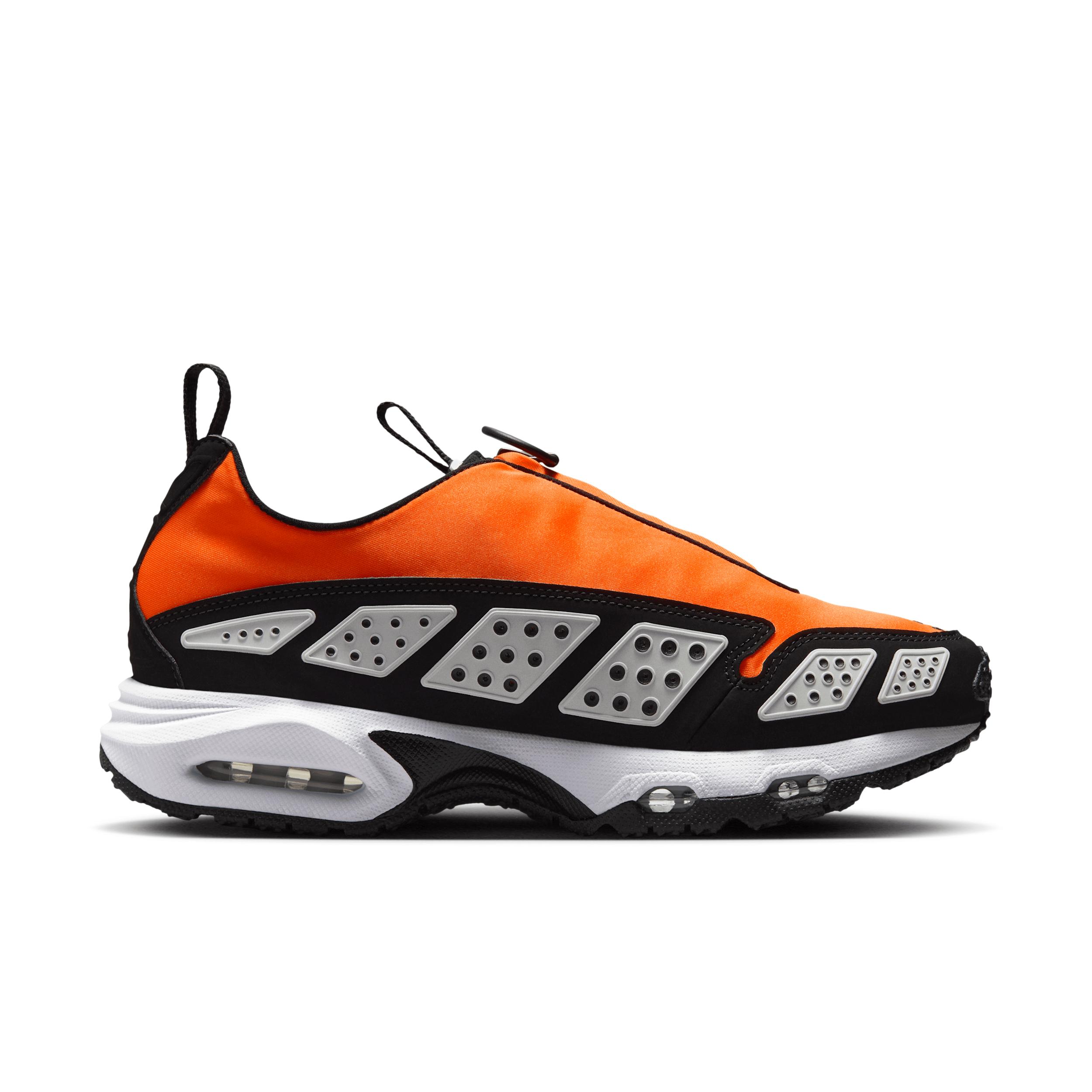 Nike Womens Air Max SNDR Shoes | FZ2068-800 Product Image