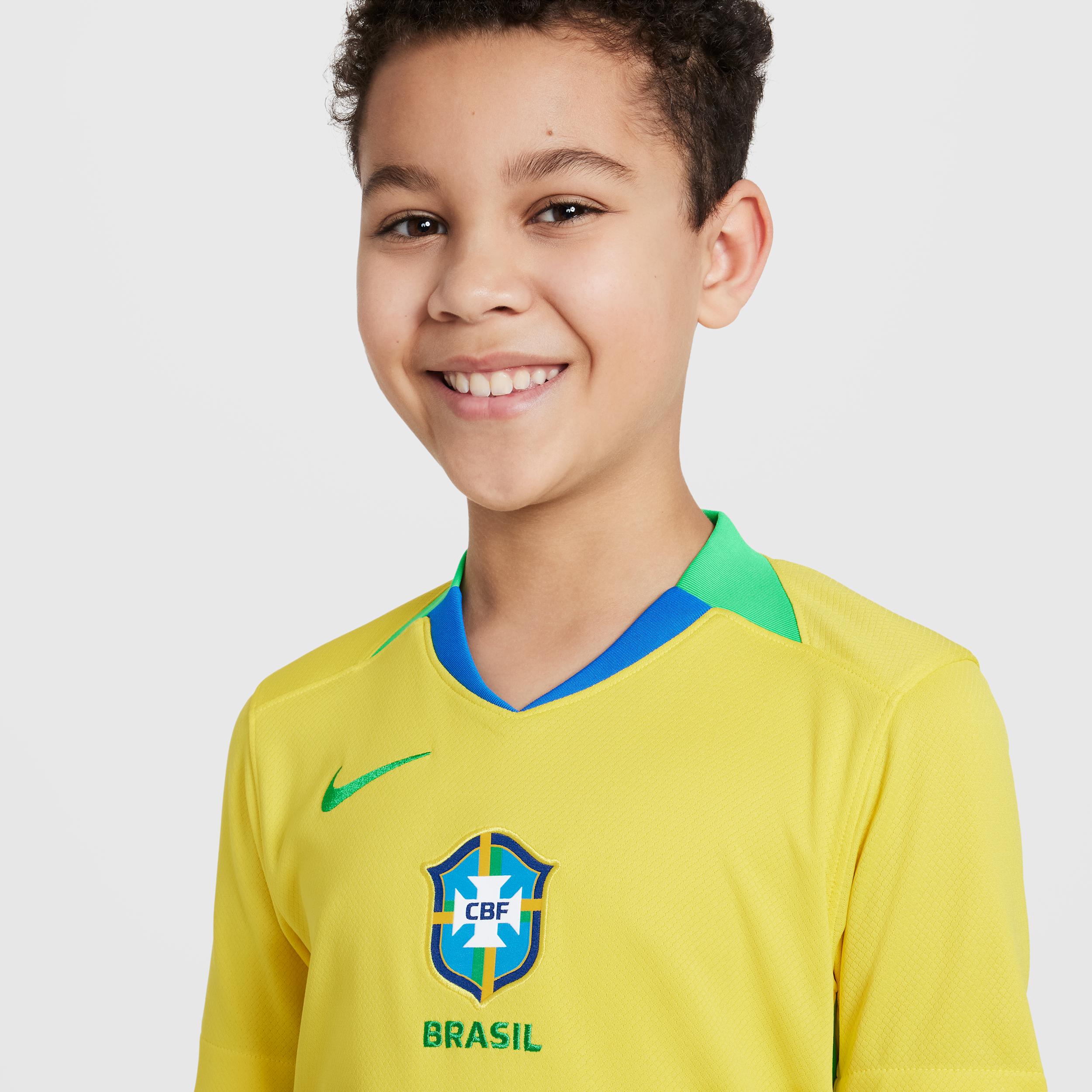 Brazil 2025 Stadium Home (Women's Team) Big Kids' Nike Dri-FIT Soccer Replica Jersey Product Image