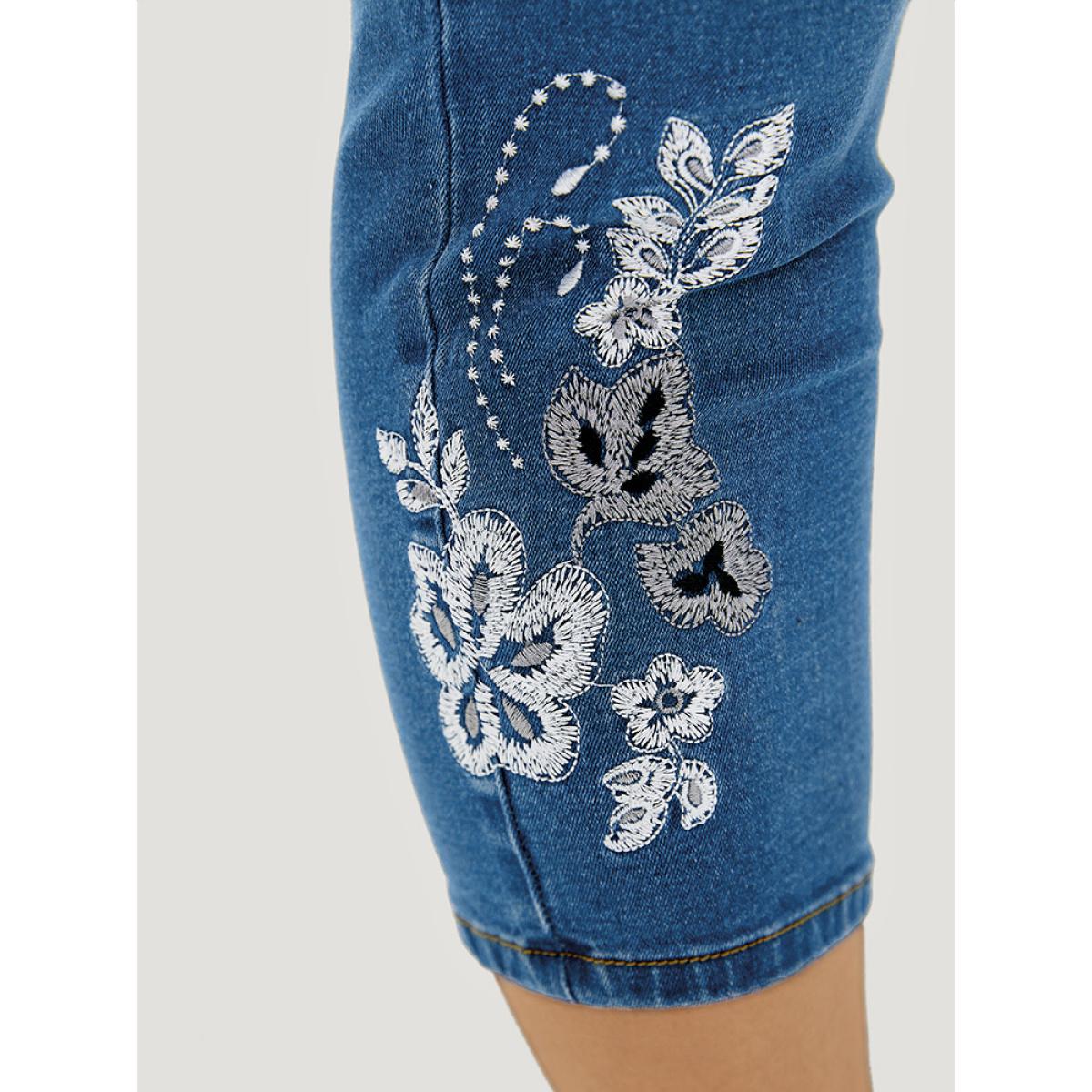 Plus Size Very Stretchy High Rise Medium Wash Embroidered Cropped Jeans Women LightBlue Casual Plain Embroidered High stretch Pocket Jeans BloomChic 14/1X Product Image