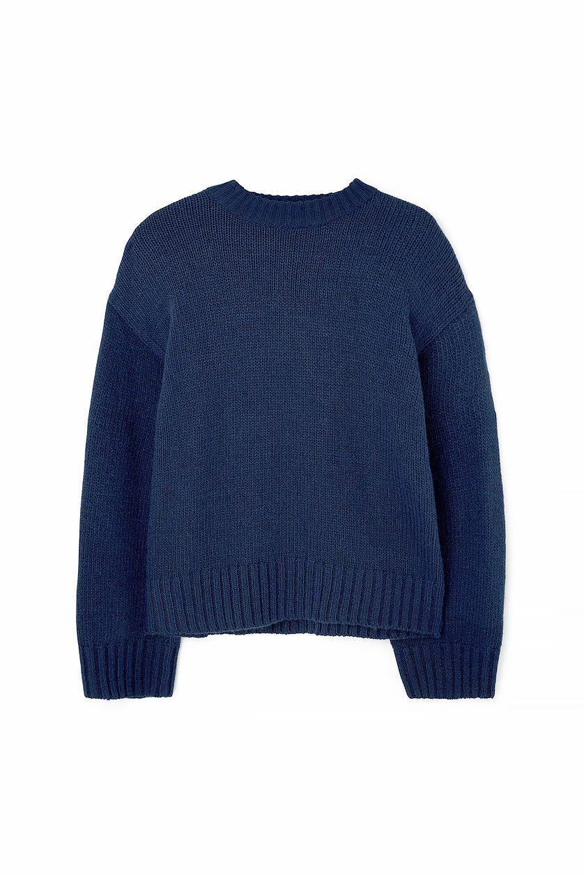 Round Neck Knitted Sweater Blue Product Image