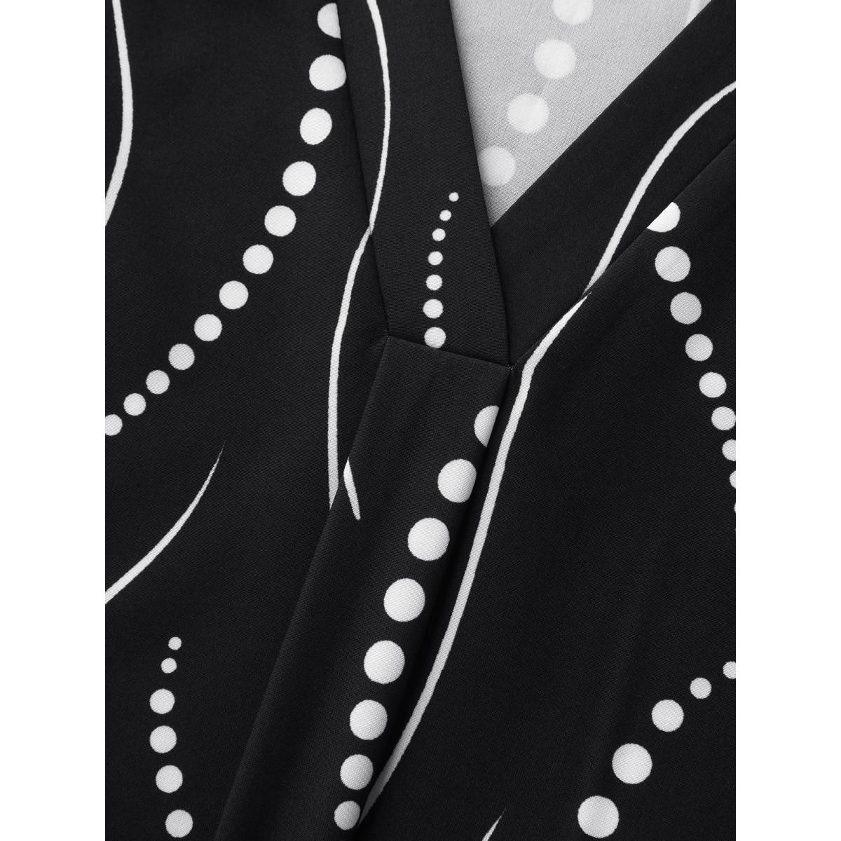 Plus Size Geometric Print Pleated Front Sleeveless Top Women Black Casual Pleated V-neck Everyday Tank Tops Camis BloomChic 22-24/3X Product Image