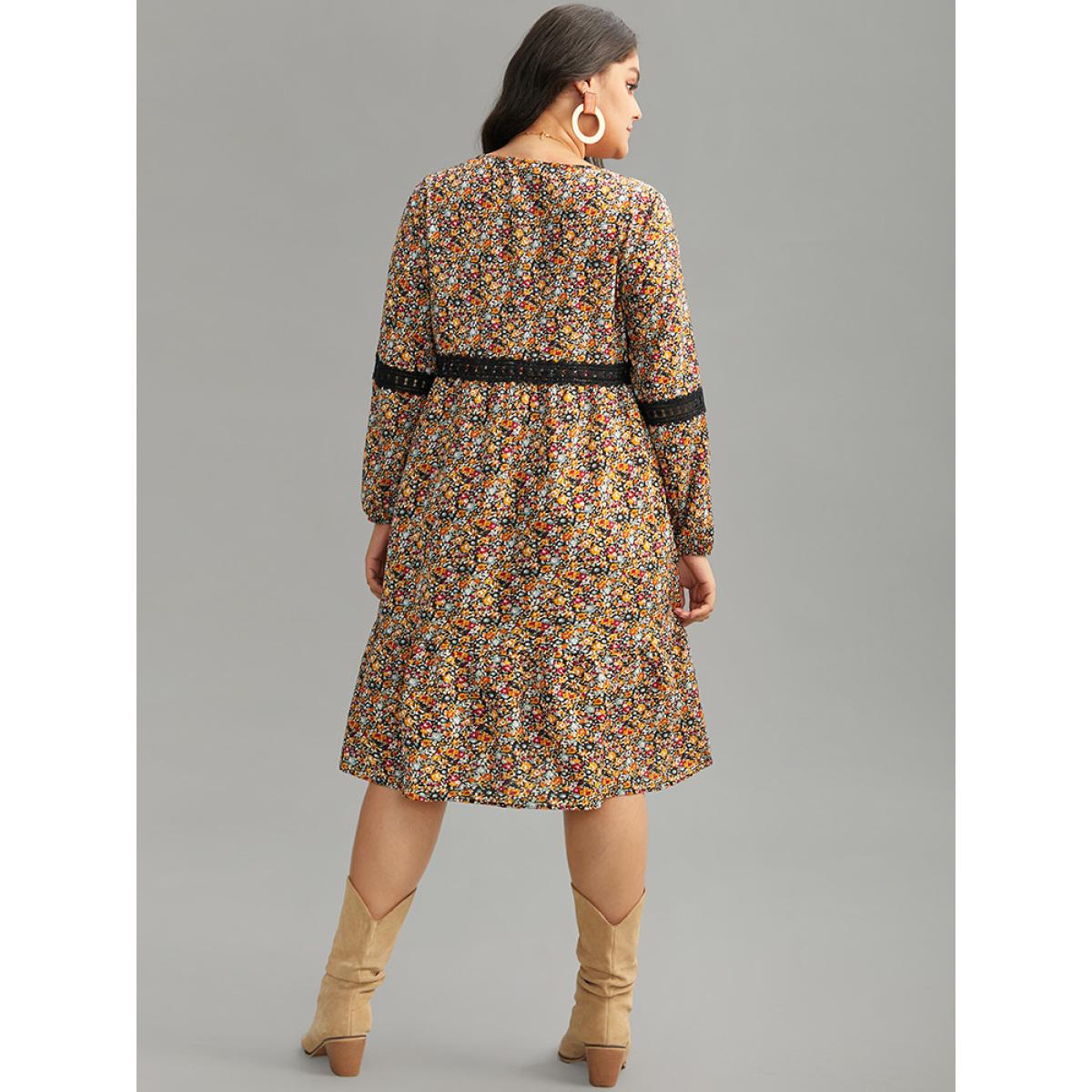 Plus Size Ditsy Floral Lace Panel Lantern Sleeve Dress Multicolor Women Vacation Elastic cuffs V-neck Long Sleeve Curvy Midi Dress BloomChic 22-24/3X Product Image