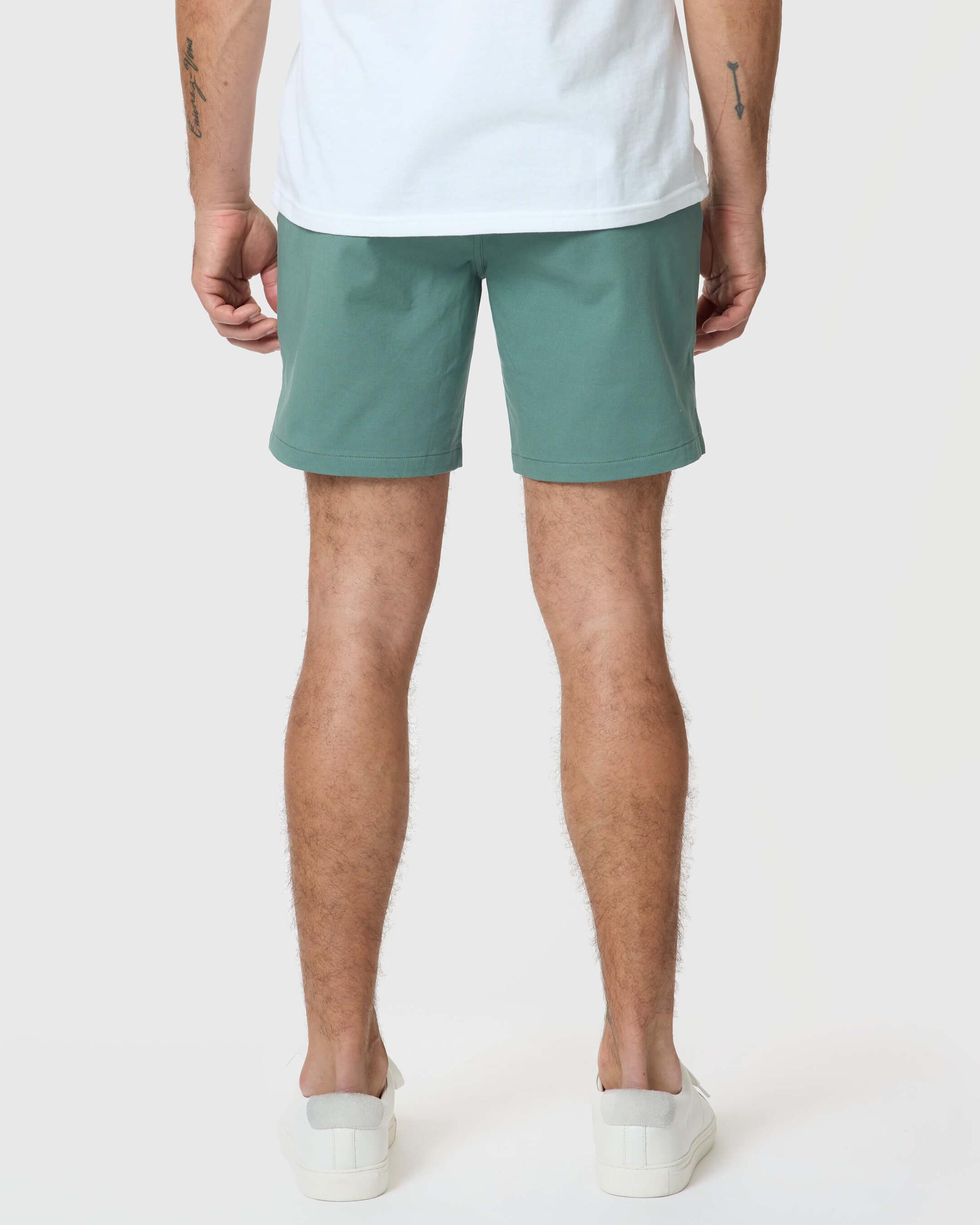 7" Moss Classic Twill Shorts Product Image