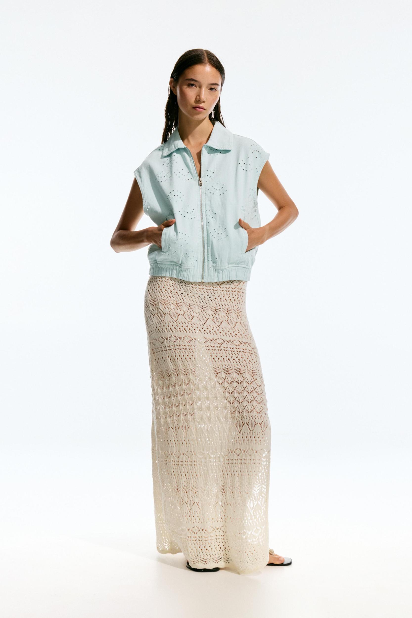 Embroidered cotton vest Product Image