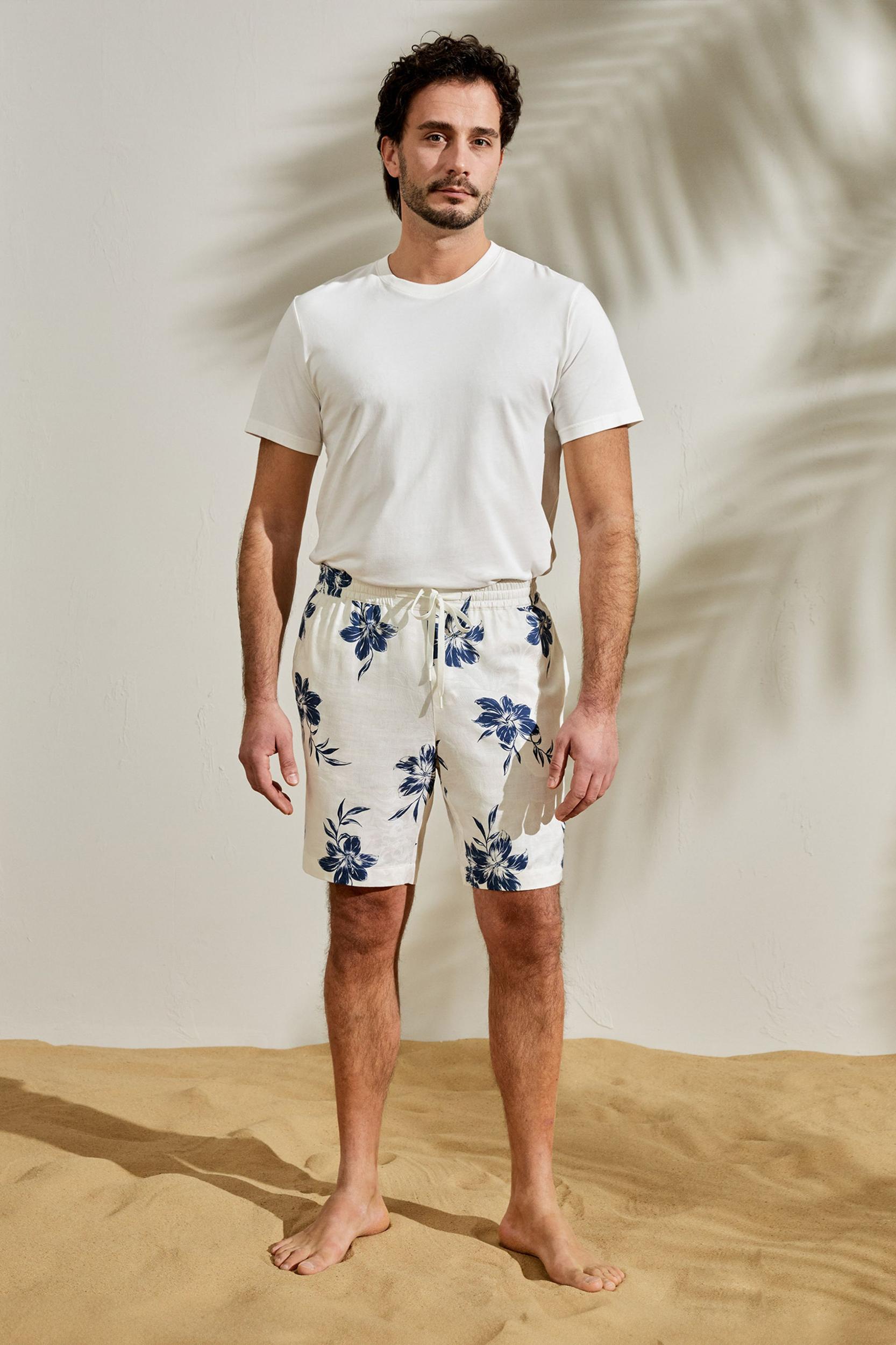 Hawaiian Cruise Lily Shorts Product Image