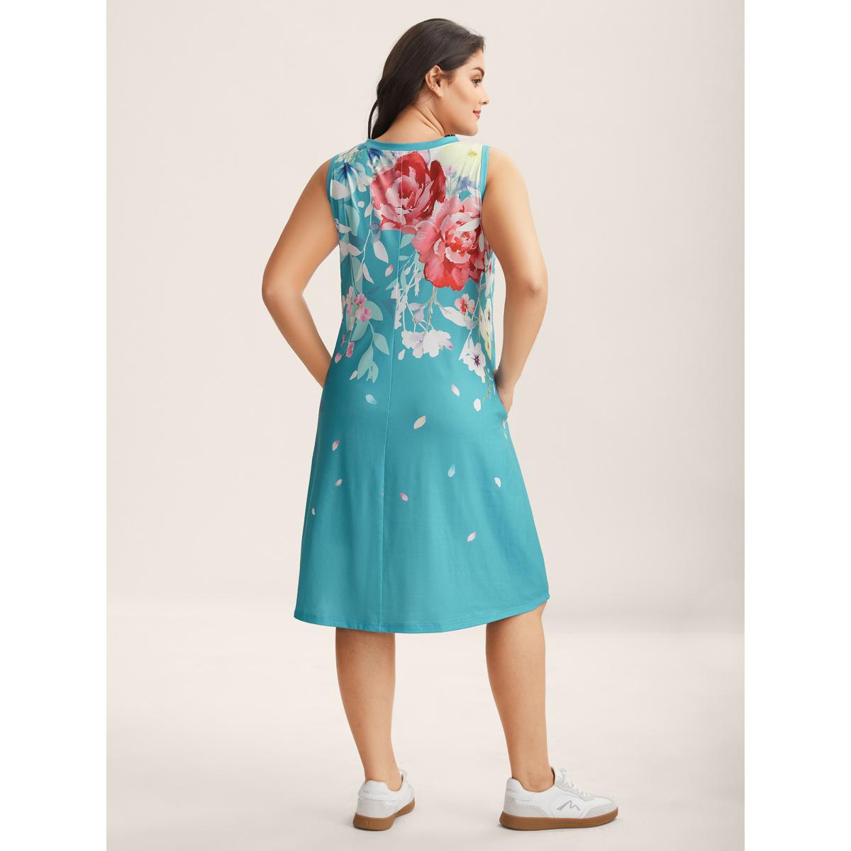 Plus Size Stretchy Breezy Floral A-Line Midi Dress Emerald Women Leisure Knit Dresses Bloomchic 22-24/3X Product Image