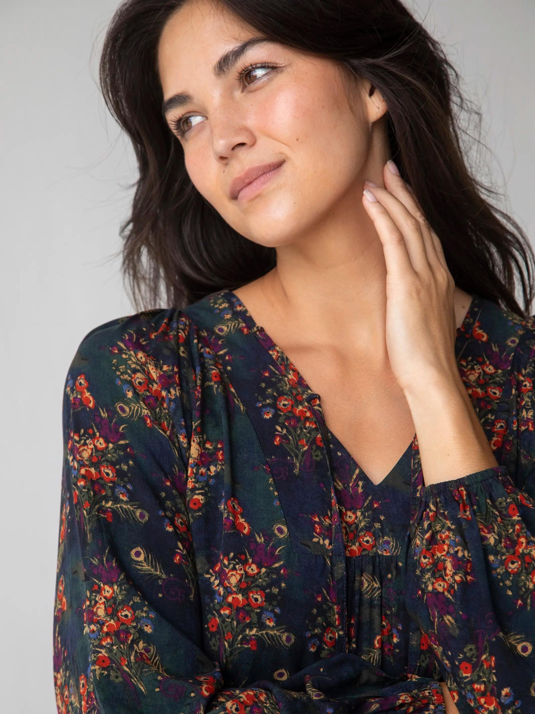 Rowan Top - Navy Red Feathers Product Image