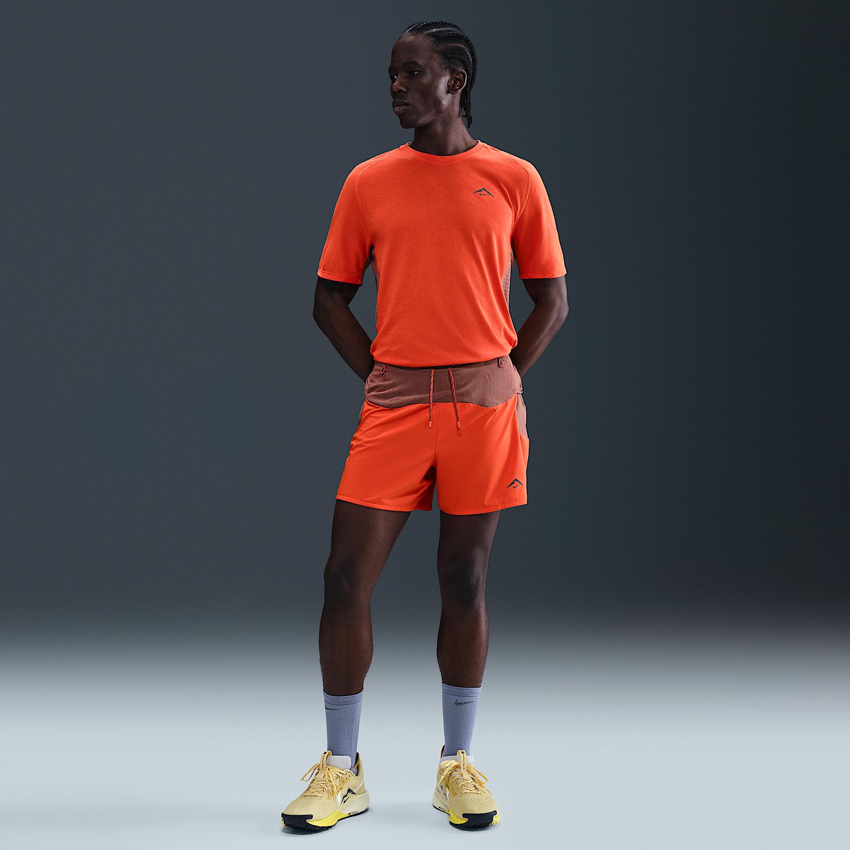 Nike Mens Solar Chase Dri-FIT ADV Short-Sleeve Running Top | HJ3580-633 Product Image