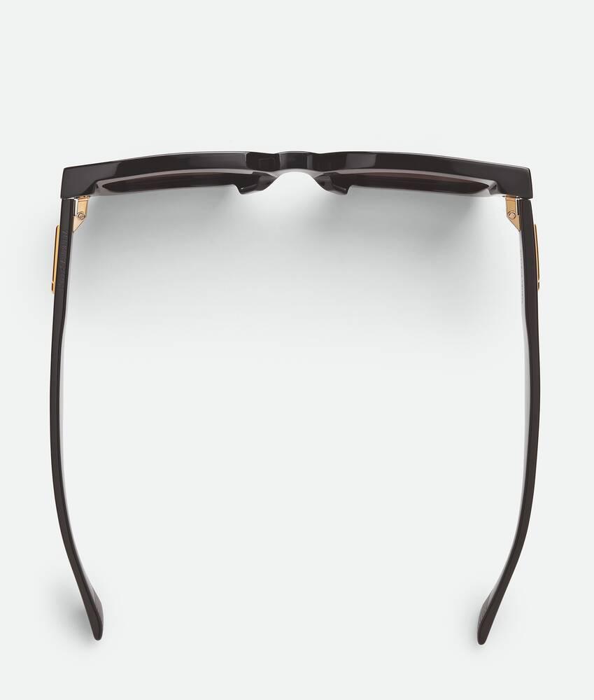 Women's Classic Square Sunglasses in Black / Grey Product Image