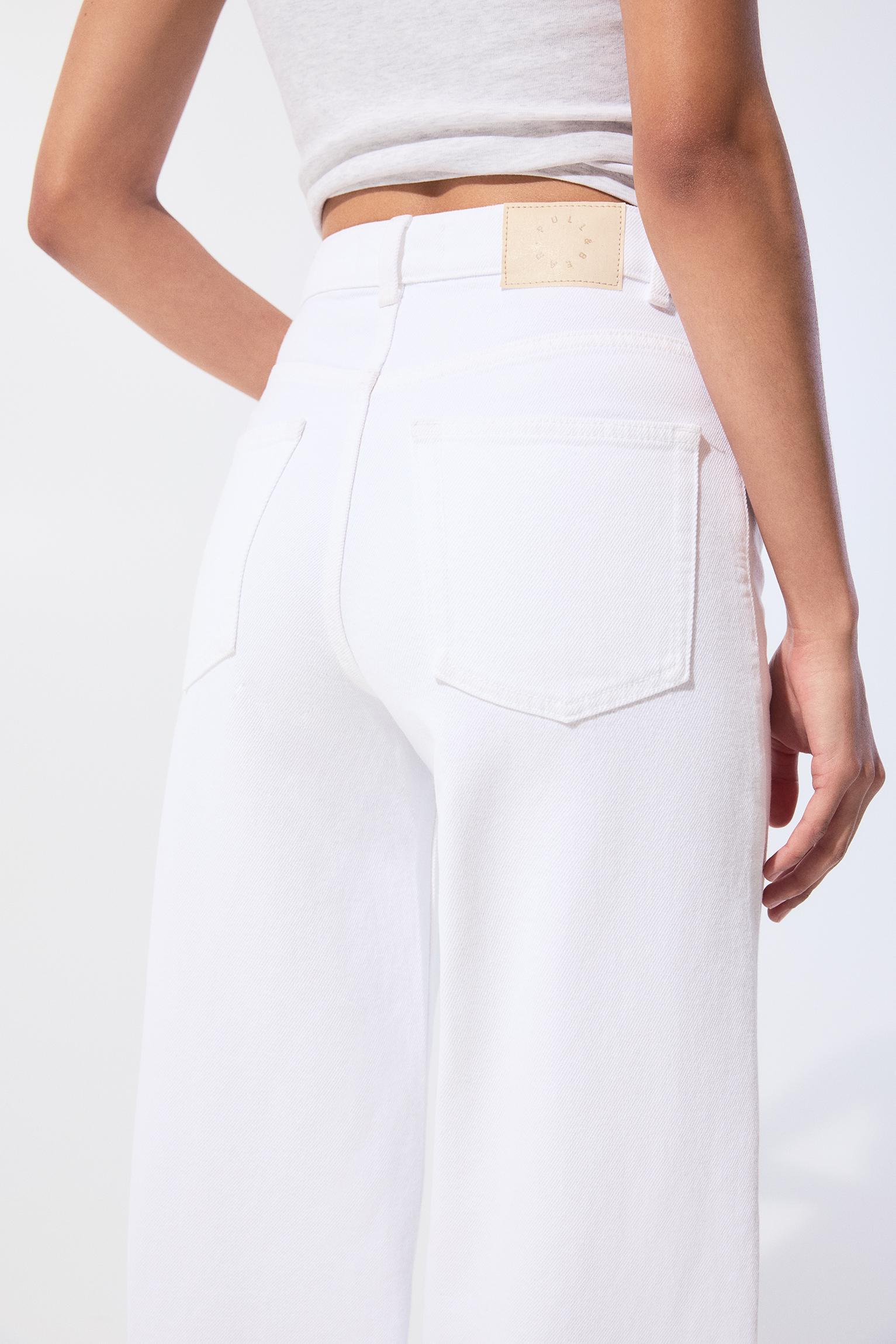 High-rise wide leg jeans Product Image