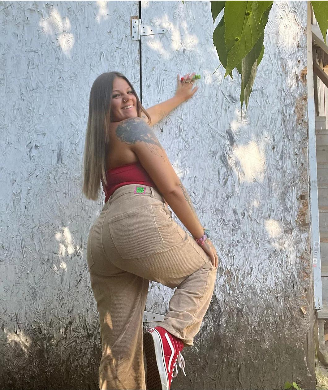 Empyre Tori 90s Khaki Corduroy Skate Pants Product Image