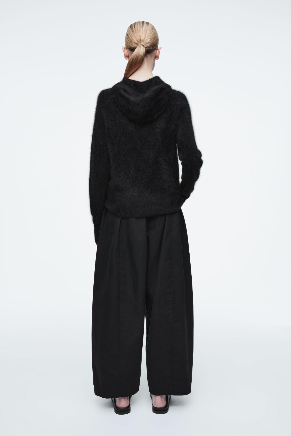 PURE BRUSHED-CASHMERE HOODIE Product Image