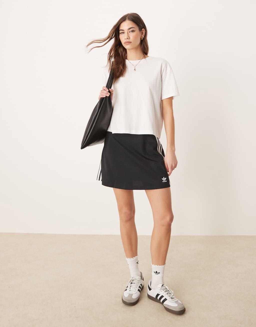 adidas Originals Adicolor skirt in black Product Image