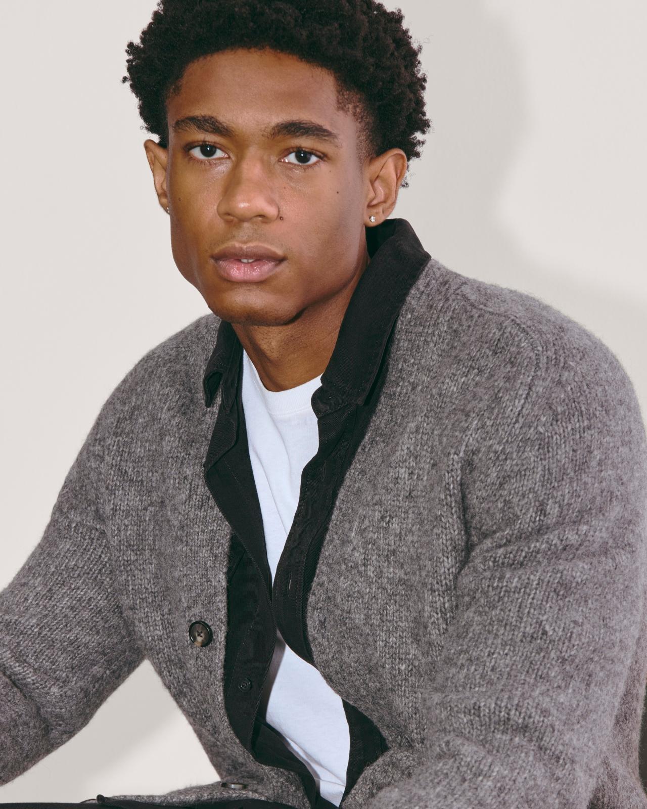 Mens Cloud Relaxed Cardigan by Everlane Product Image