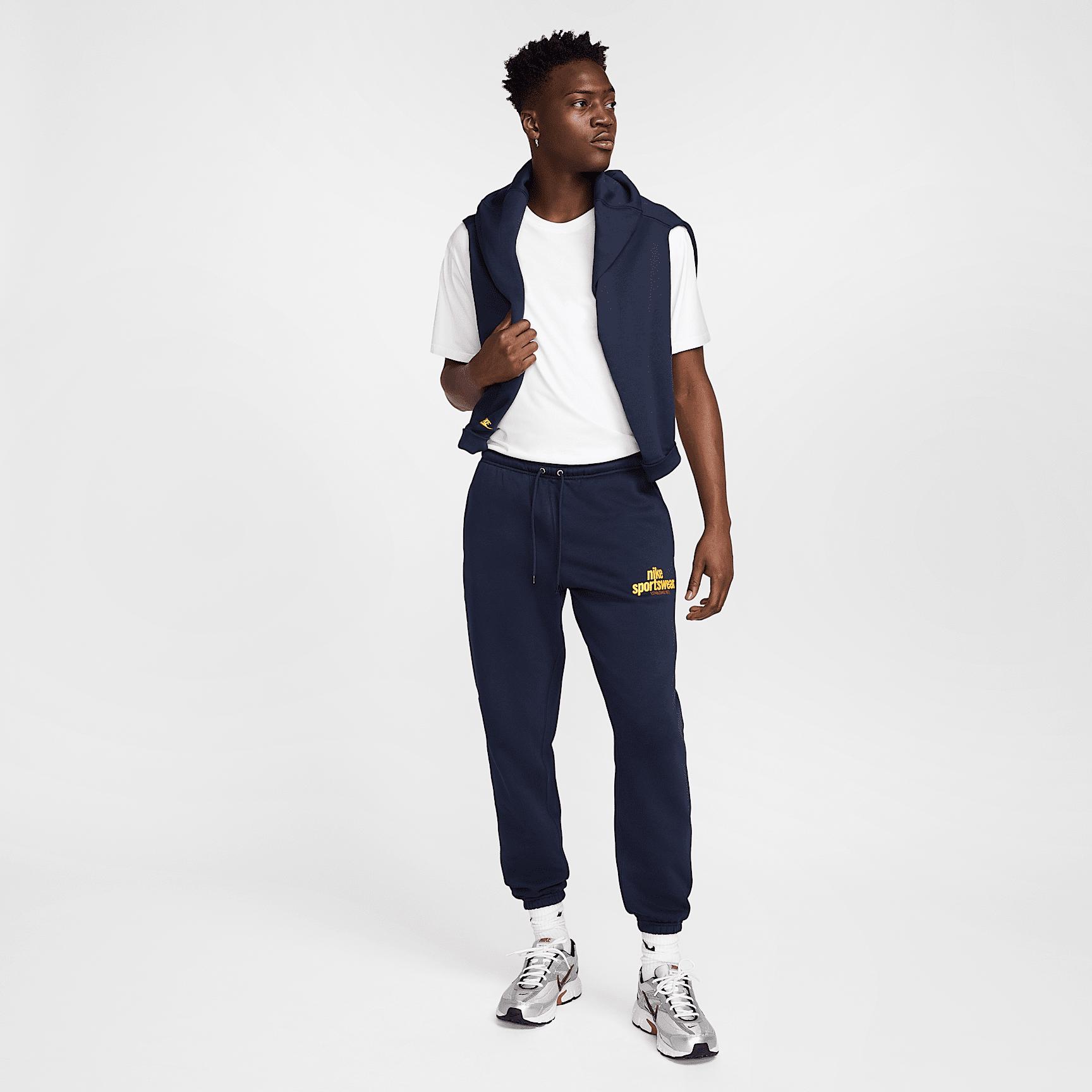 Nike Mens Club Fleece Pants | HJ2185-451 Product Image