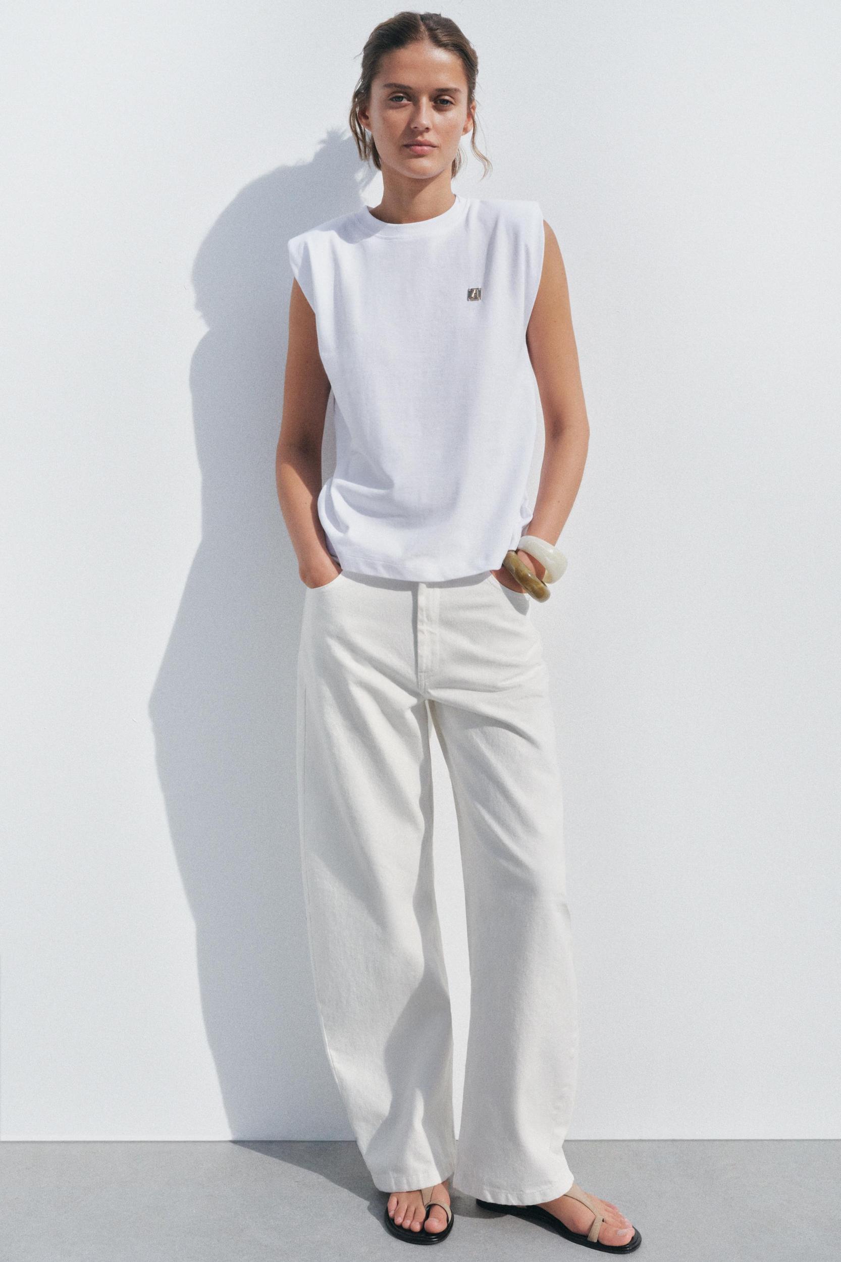 SHOULDER PAD TOP Product Image