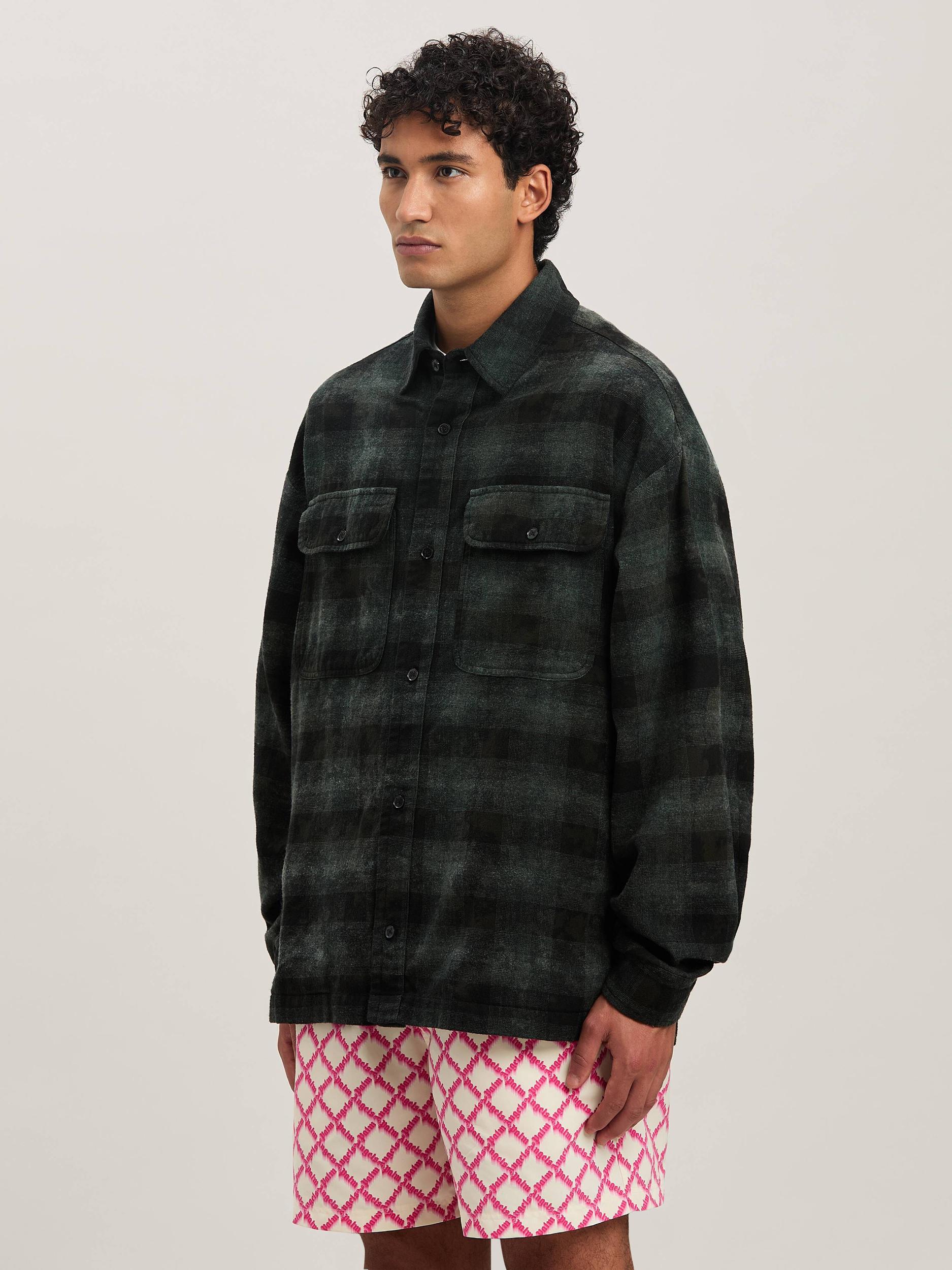 M CURVED LOGO CHECK SHIRT LS MILITARY GR Product Image