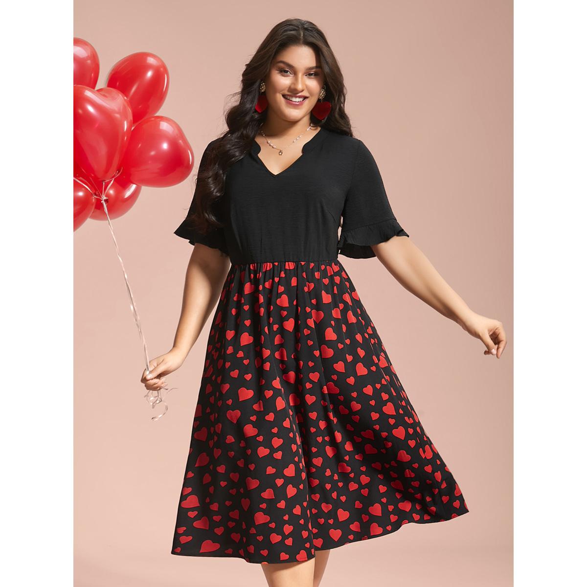 Plus Size Contrast Heart Pattern Notched Collar Dress Black Women Elegant Patchwork Notched collar Short sleeve Curvy BloomChic 12/L Product Image