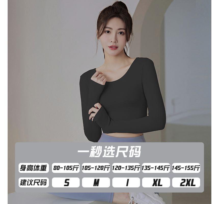 Long-Sleeve Scoop Neck Plain Criss Cross Crop Sports T-Shirt / Plain Yoga Pants / Set Product Image