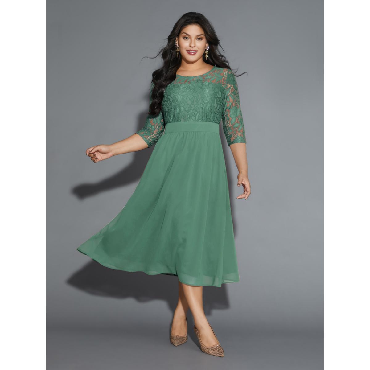 Plus Size Lace Patchwork Shirred Midi Pocket Dress Greenbean Women Cocktail Woven ribbon&lace trim Round Neck Elbow-length sleeve Curvy BloomChic 14-16/1X Product Image