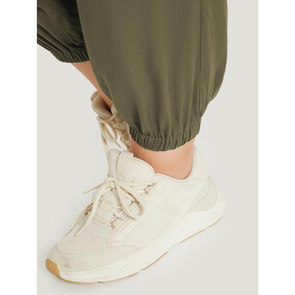 Plus Size Plain Pocket Elastic Waist Carrot Pants Women ArmyGreen Casual High Rise Dailywear Pants BloomChic 10/M Product Image