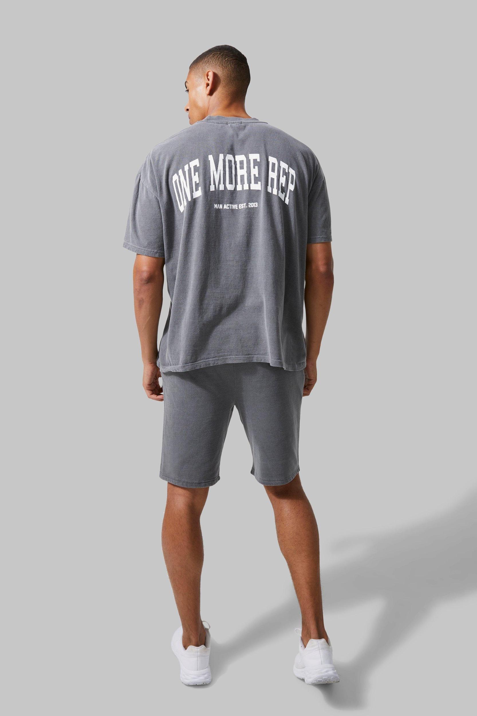 Man Active Oversized Overdye Rep T-shirt | boohooMAN USA Product Image