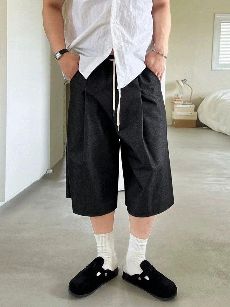 RT No. 18708 PLEATED DARK GRAY SHORTS Product Image