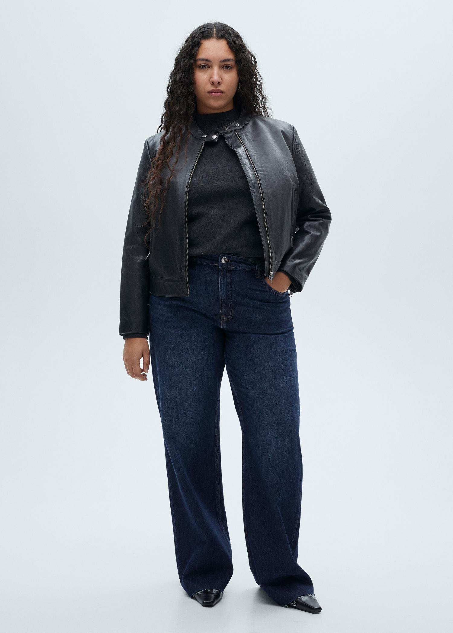 Danila wideleg high-rise jeans - Women | MANGO USA Product Image