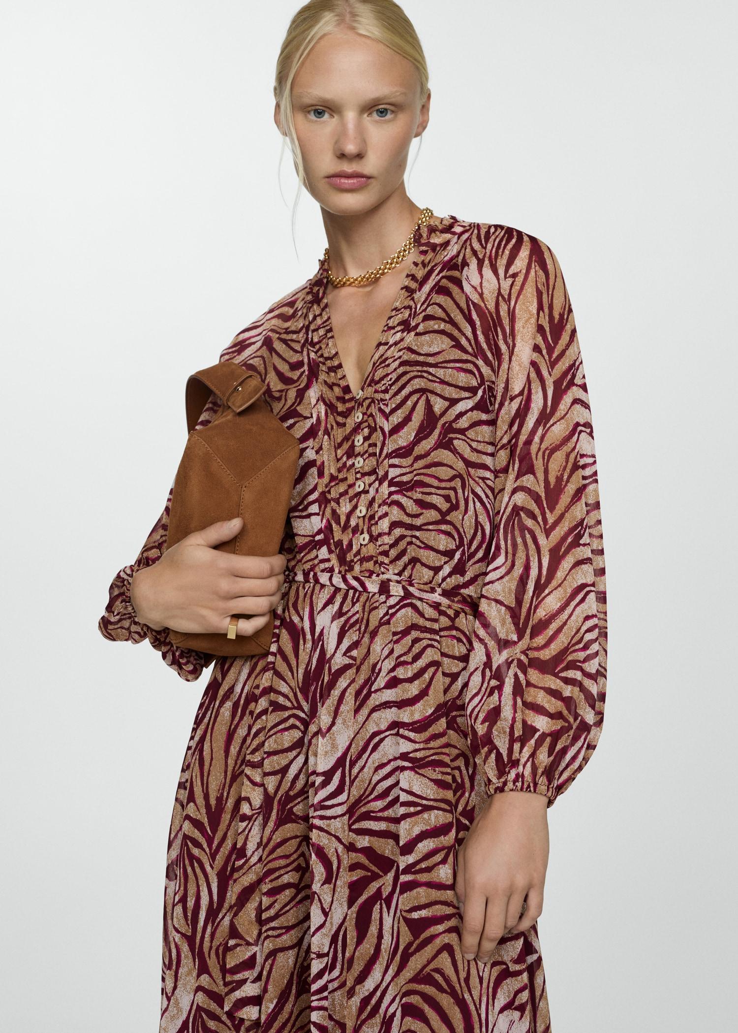 Long printed dress - Women | MANGO USA Product Image