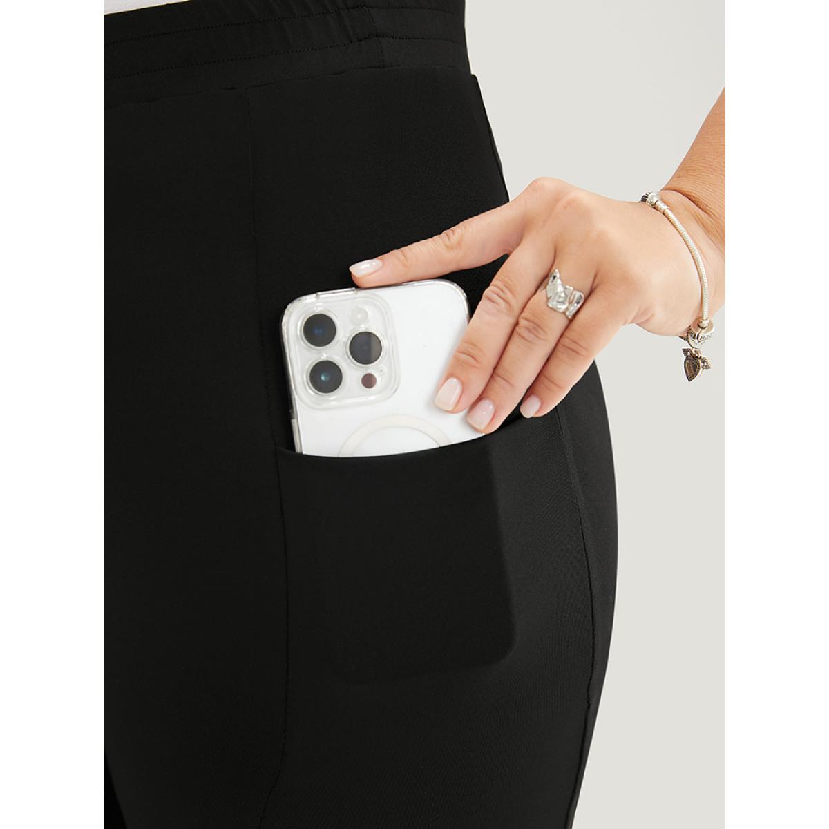 Plus Size Plain Skinny Pocket Cropped Leggings Women Black Casual Medium stretch Skinny High Rise Dailywear Leggings BloomChic 30/6X Product Image