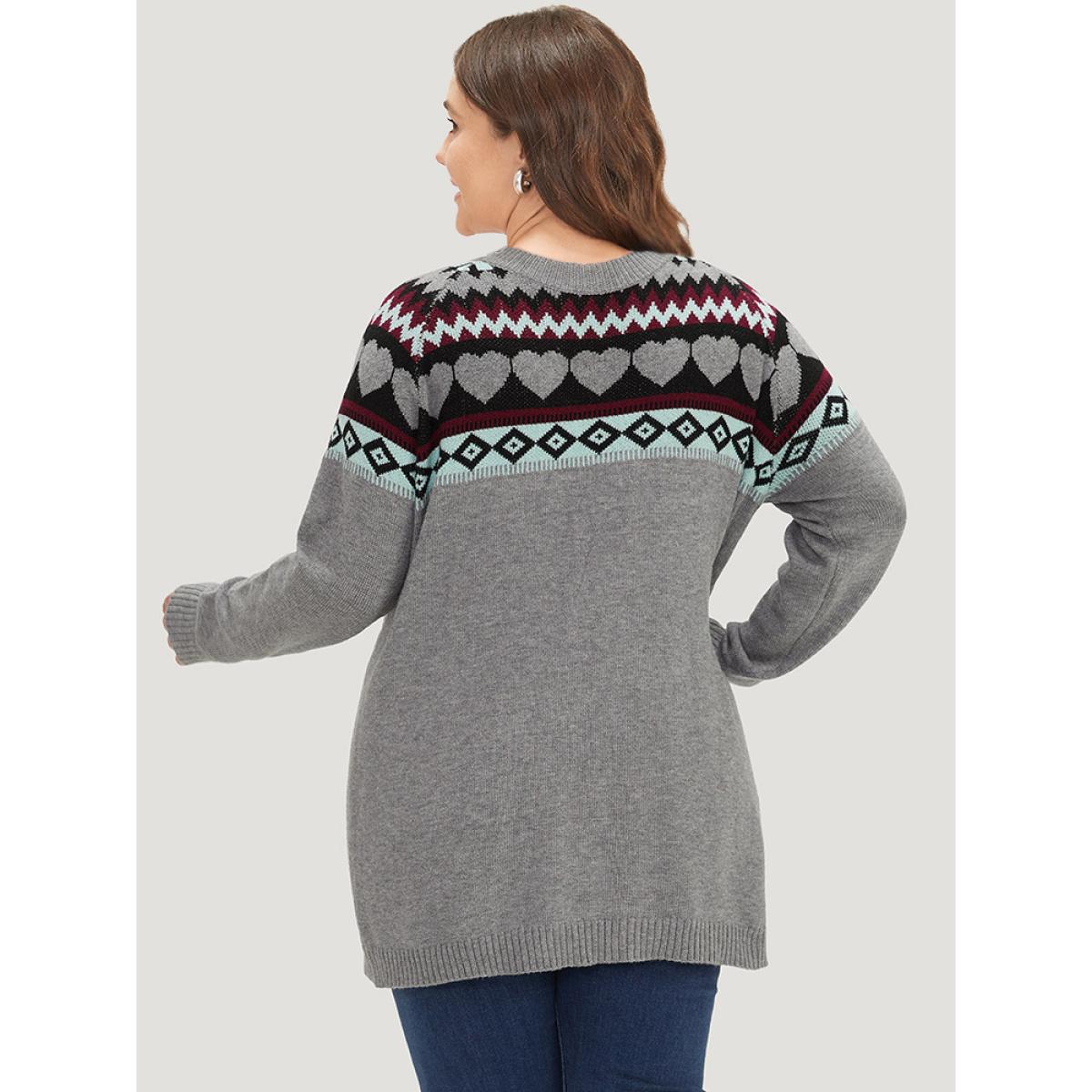 Plus Size Heart & Geo Print Raglan Sleeve Pullover DarkGray Women Casual Loose Long Sleeve Round Neck Dailywear Pullovers BloomChic 18-20/2X Product Image